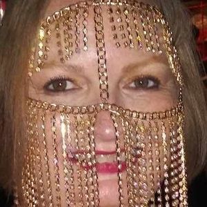 Meet your Posher, Candy